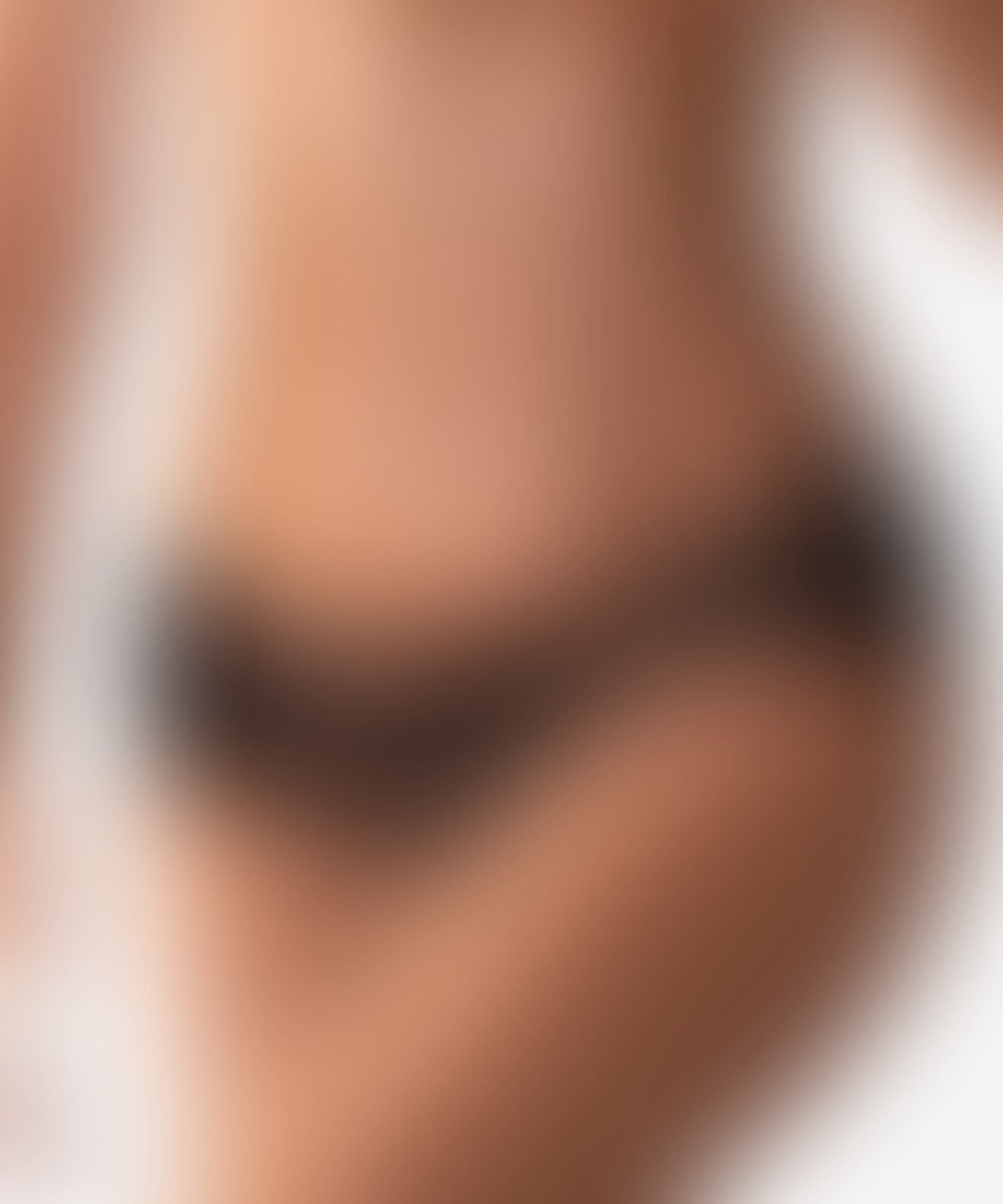 Obsessive Merossa figi z otwartym krokiem