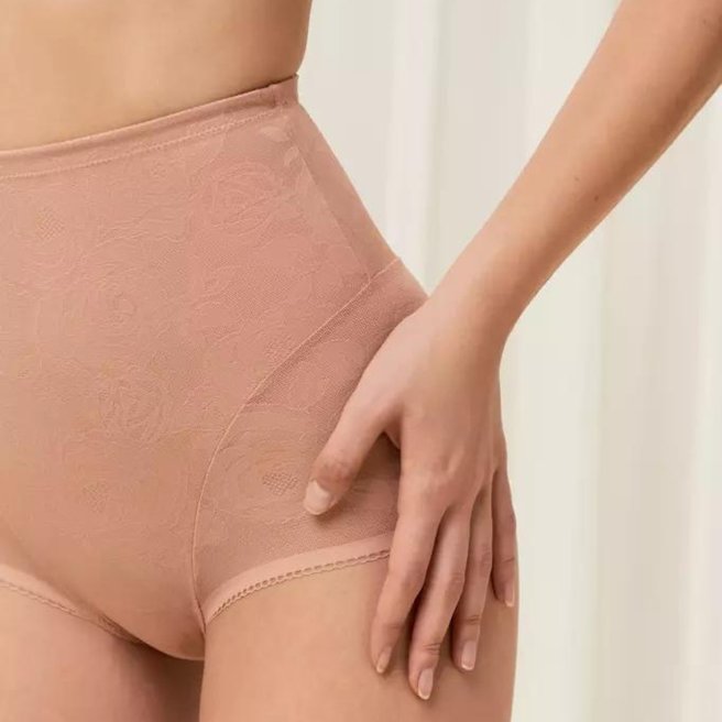 Triumph Wild Rose Sensation Highwaist Panty majtki