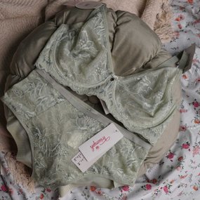 Triumph Amourette Charm Maxi 01 majtki
